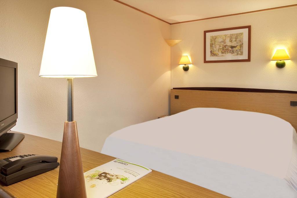 Kyriad Rouen Sud - Oissel Saint-Étienne-du-Rouvray Zimmer foto